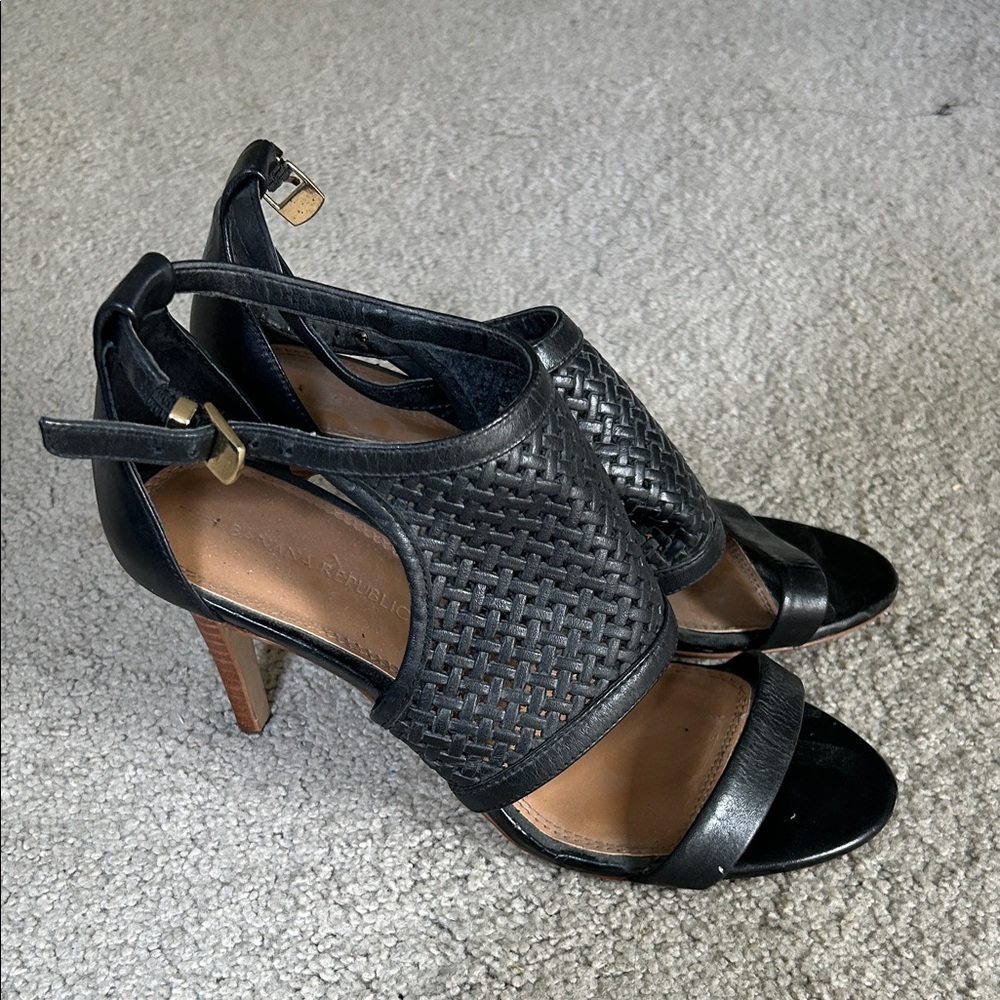 Stunning Banana Republic Women's Heels